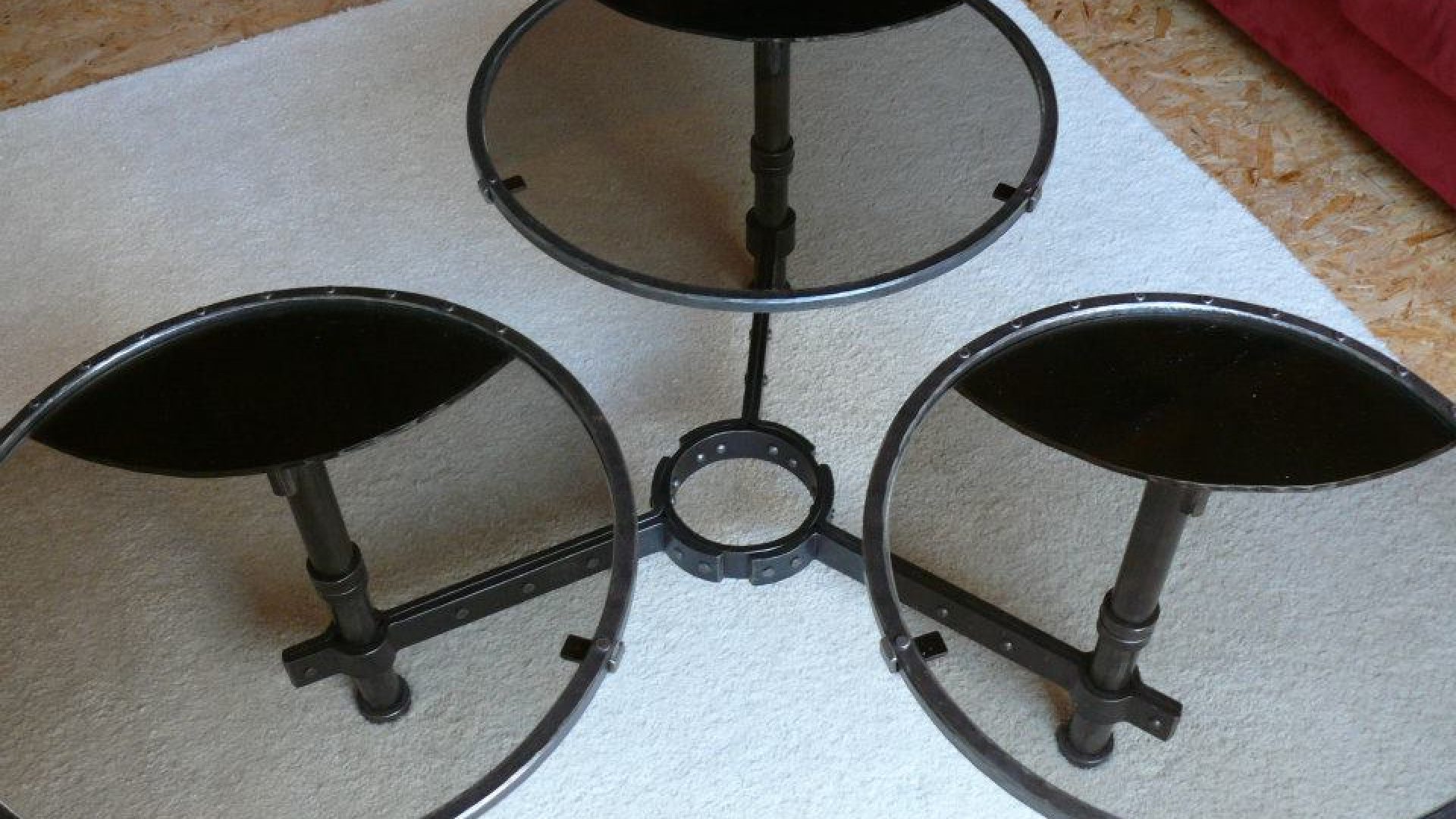certova-kovarna-stoly-12