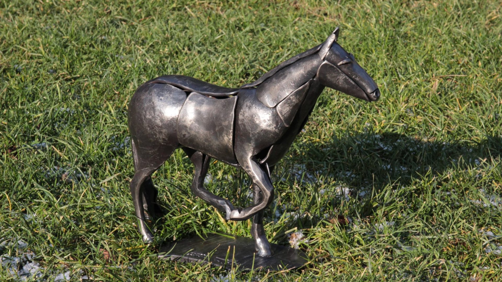 certova-kovarna-zvirata-11